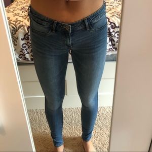 Low Rise Hollister Jegging